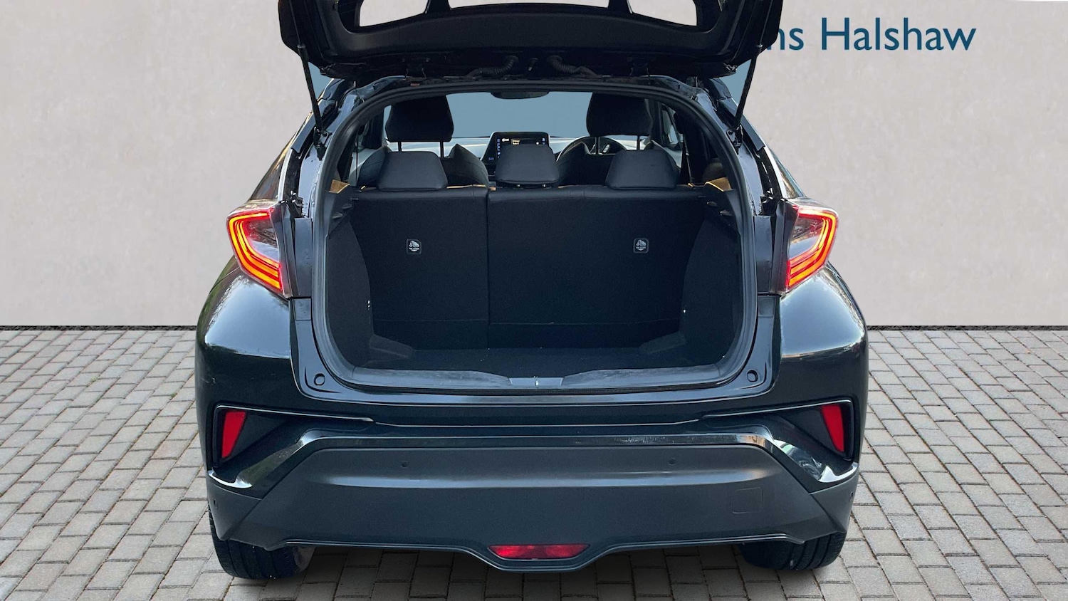 Used Toyota C-HR for sale - 77860588: Photo 8