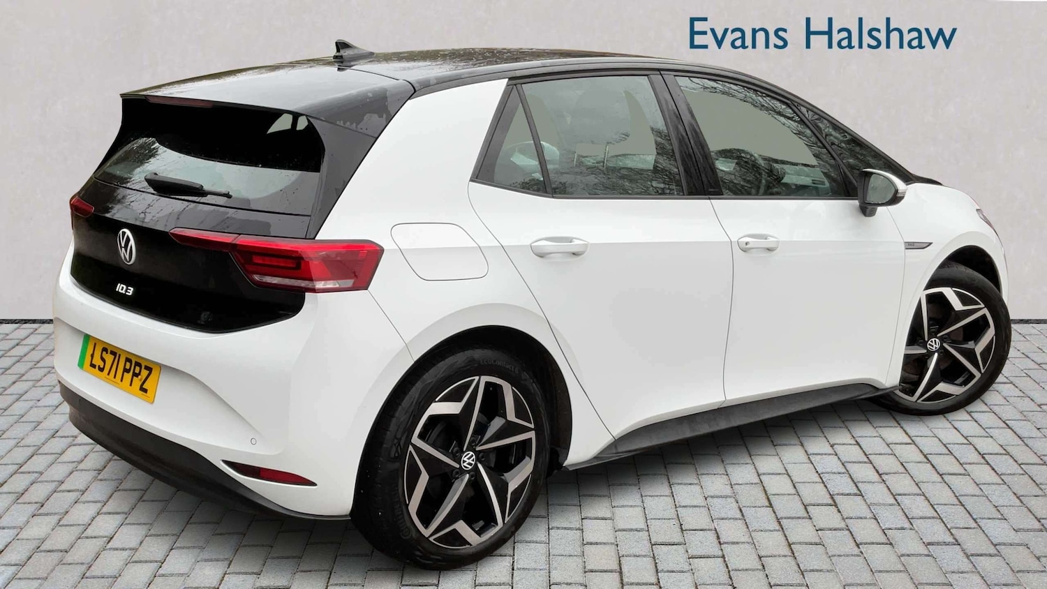 Used Volkswagen ID.3 2021 for sale - 77996178: Photo 2