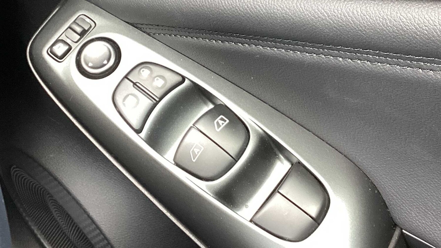 Used Nissan Juke for sale - 77859052: Photo 30