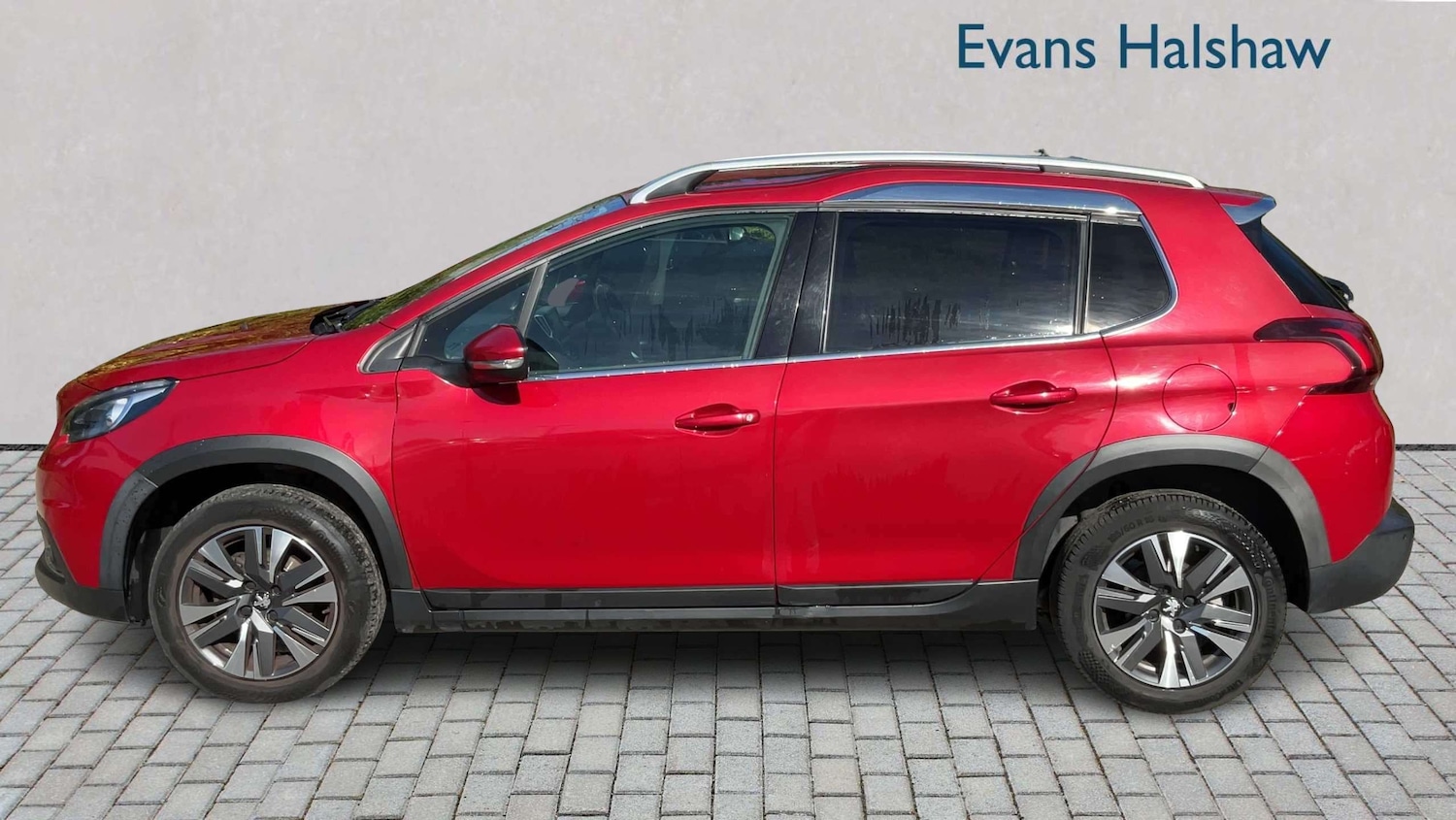 Used Peugeot 2008 2018 for sale - 77943309: Photo 3