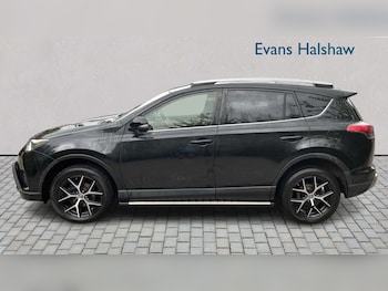 Used Toyota RAV4 2017 for sale - 79270777: Photo