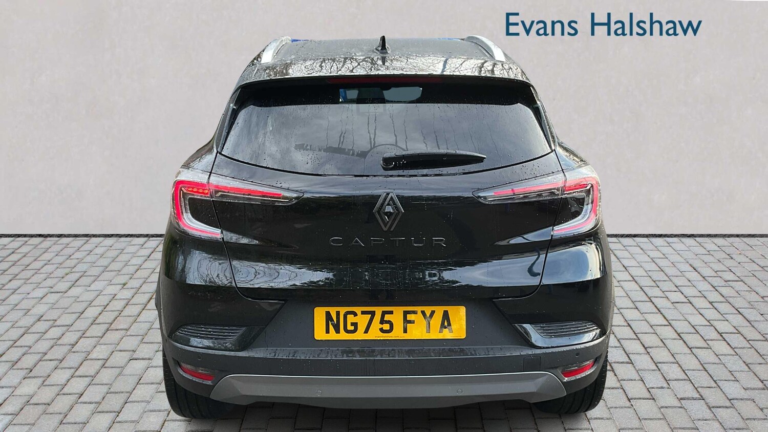 Used Renault Captur for sale - 77860220: Photo 6