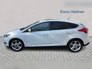 Used Ford Focus 2017 for sale - 78465112: Photo