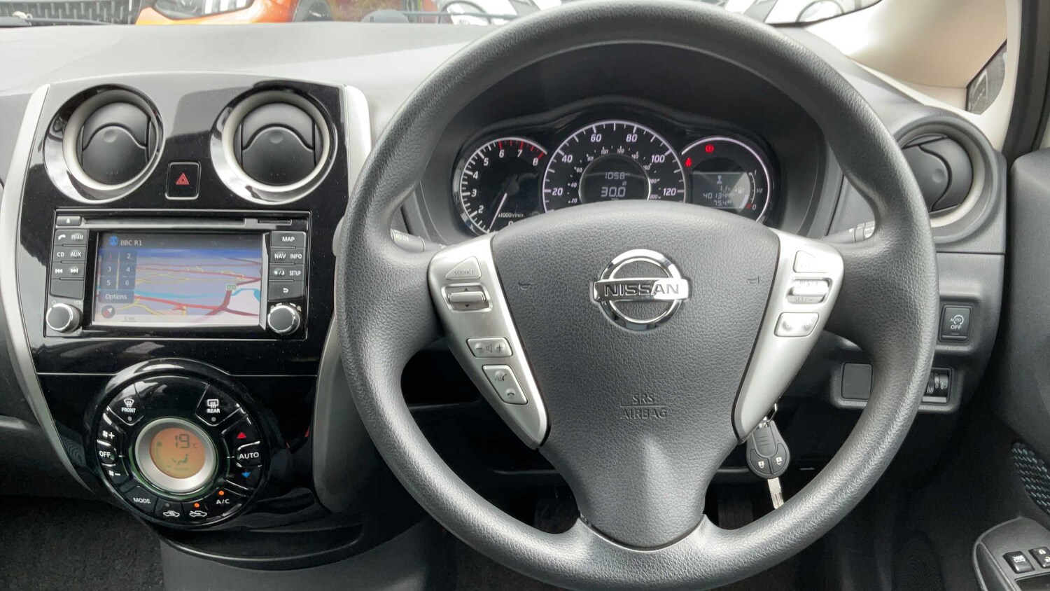 Used Nissan Note 2014 for sale - 77856907: Photo 8