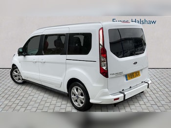 Used Ford Grand Tourneo Connect 2015 for sale - 79282390: Photo