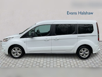 Used Ford Grand Tourneo Connect 2015 for sale - 79282390: Photo