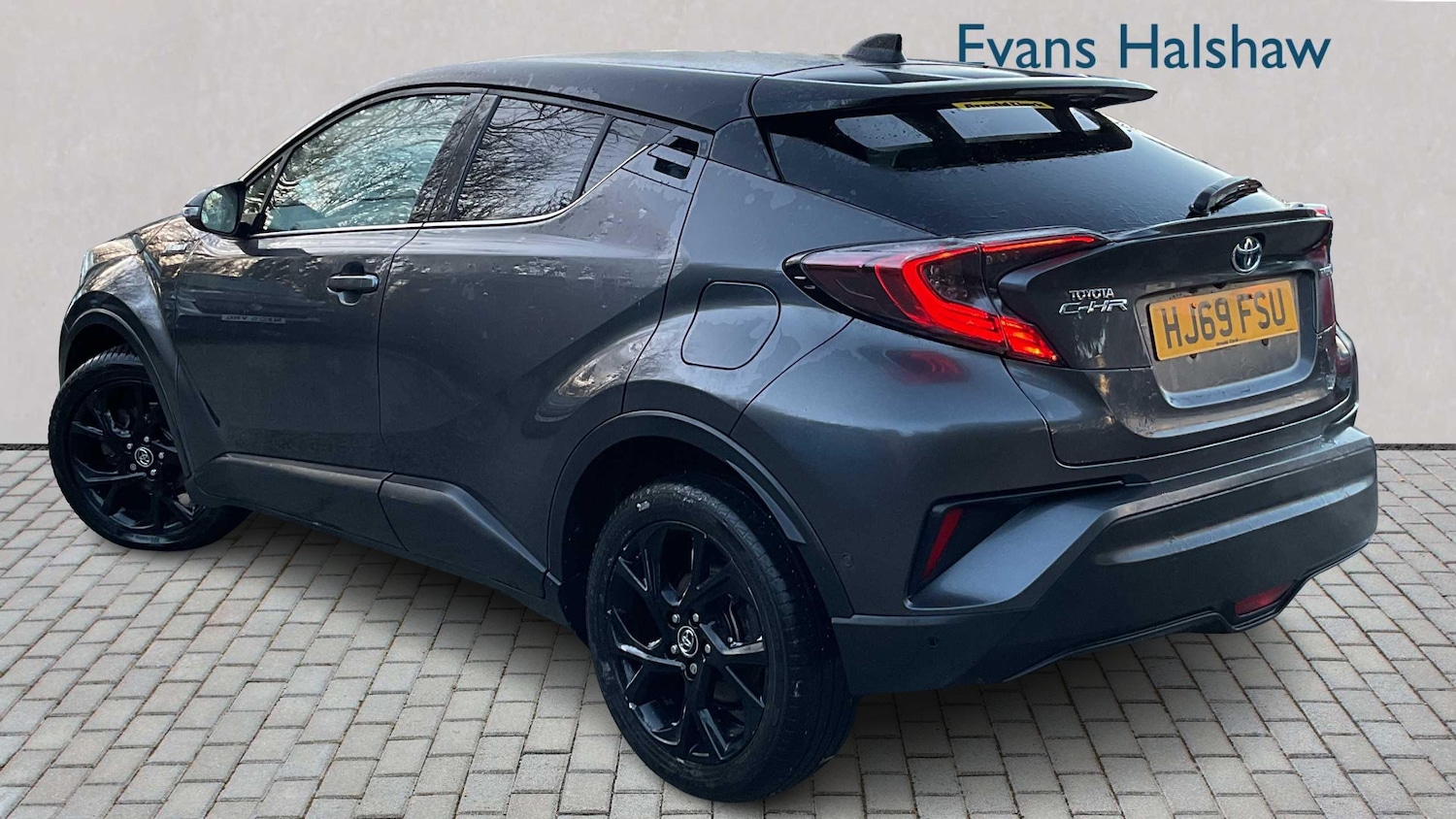 Used Toyota C-HR for sale - 77859446: Photo 2