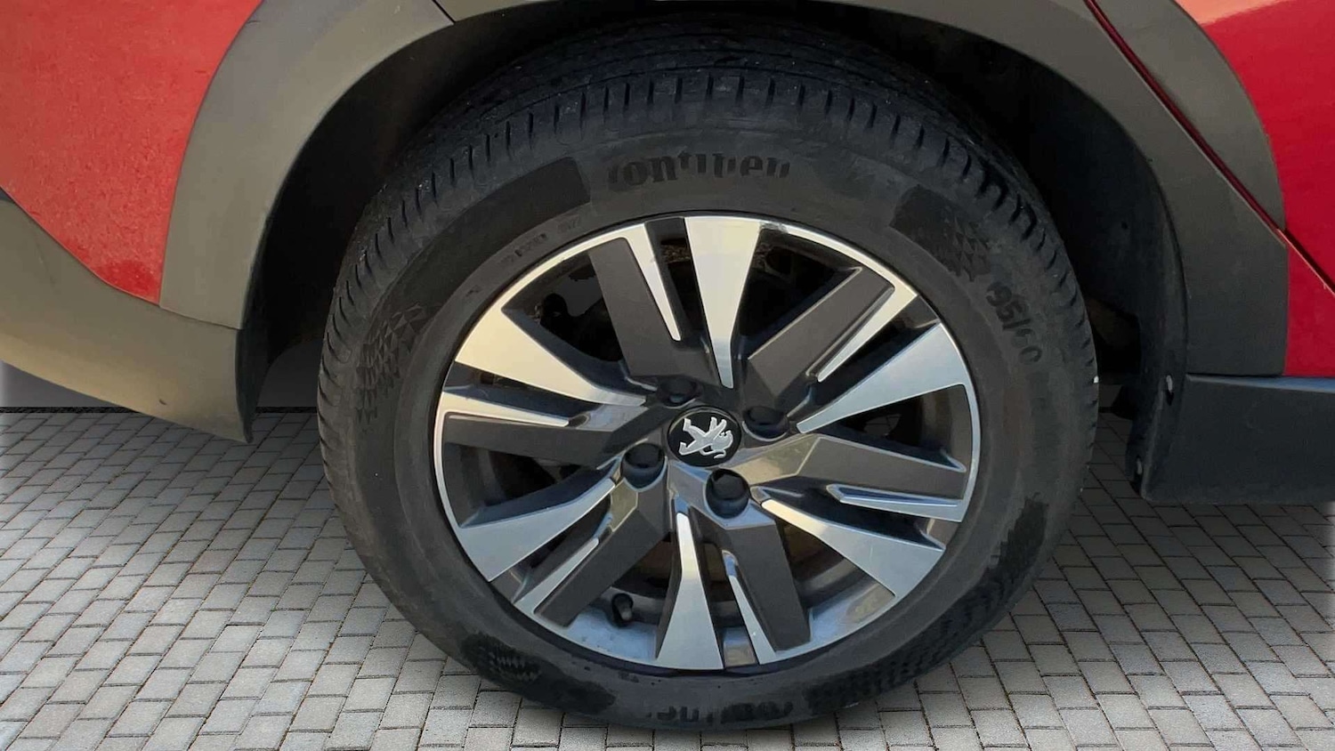 Used Peugeot 2008 2018 for sale - 78118660: Photo 6