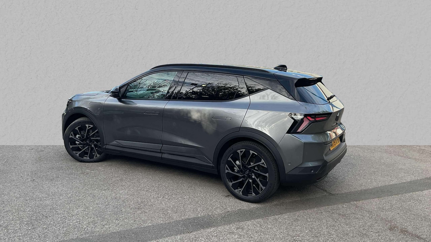 Used Renault Scenic E-Tech 2025 for sale - 77857668: Photo 2