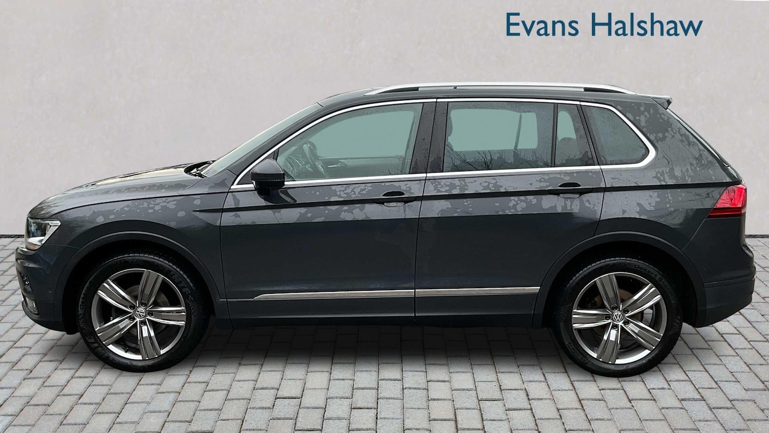 Used Volkswagen Tiguan for sale - 77857029: Photo 3