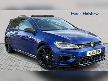 Used Volkswagen Golf 2017 for sale - 77972632: Photo