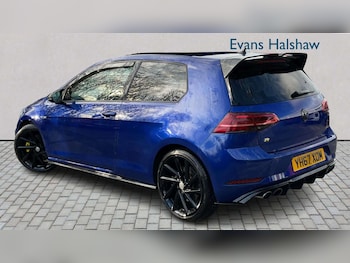 Used Volkswagen Golf 2017 for sale - 77972632: Photo