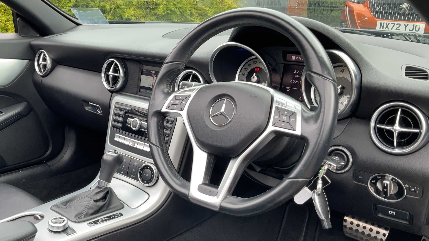 Used Mercedes-Benz SLK 2013 for sale - 77858326: Photo 7