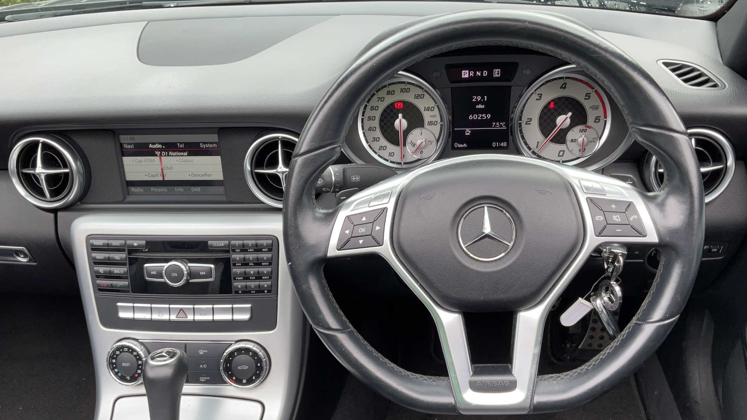 Used Mercedes-Benz SLK 2013 for sale - 77858326: Photo 8