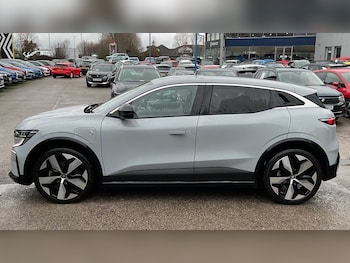 Used Renault Megane E Tech 2025 for sale - 77942905: Photo