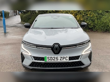 Used Renault Megane E Tech 2025 for sale - 77942905: Photo