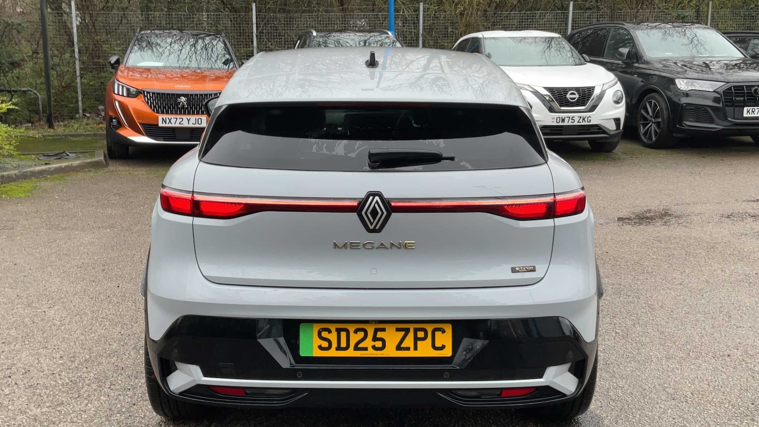 Used Renault Megane E Tech 2025 for sale - 77942905: Photo 5