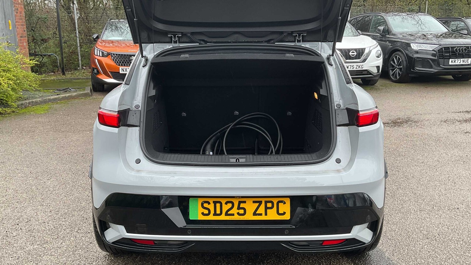 Used Renault Megane E Tech 2025 for sale - 77942905: Photo 7