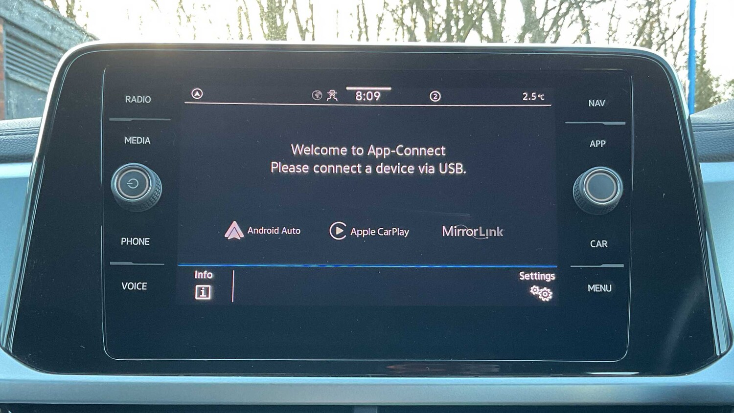 Used Volkswagen T-Roc for sale - 77860633: Photo 17