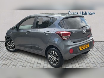 Used Hyundai i10 2019 for sale - 79364781: Photo