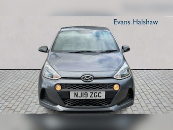 Used Hyundai i10 2019 for sale - 79364781: Photo