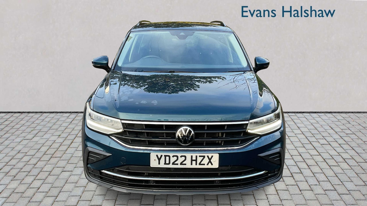 Used Volkswagen Tiguan for sale - 77860569: Photo 4