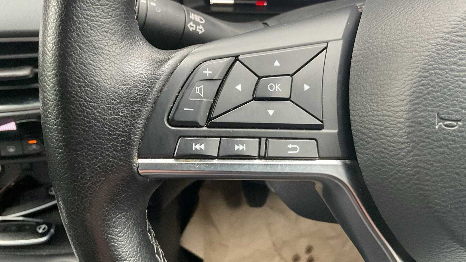 Used Nissan Juke for sale - 77861386: Photo 25