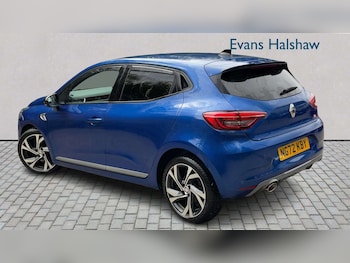 Used Renault Clio 2023 for sale - 79556171: Photo