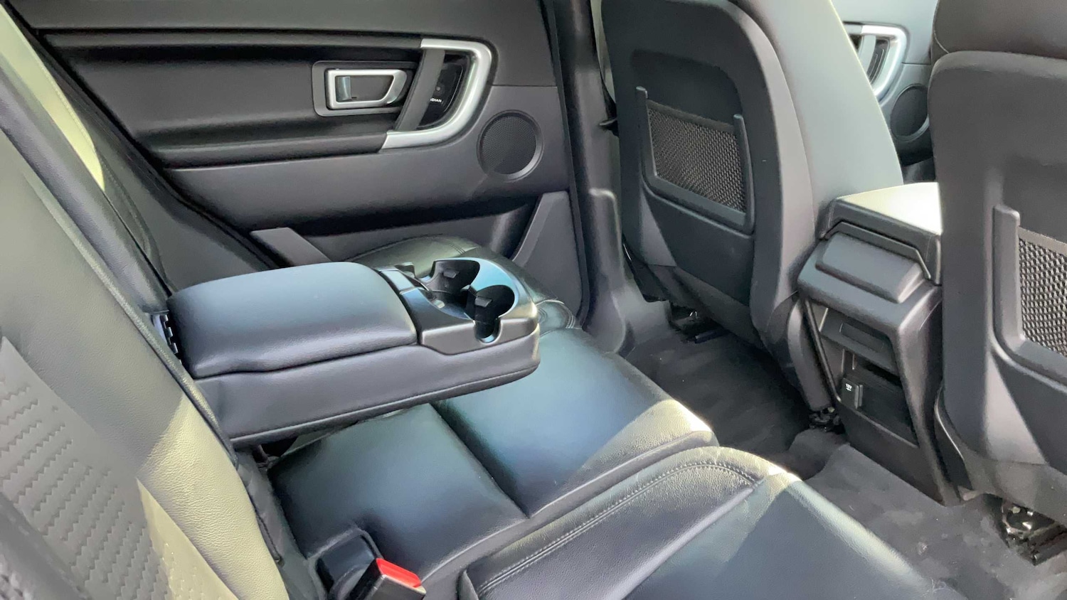 Used Land Rover Discovery Sport 2016 for sale - 77886056: Photo 12