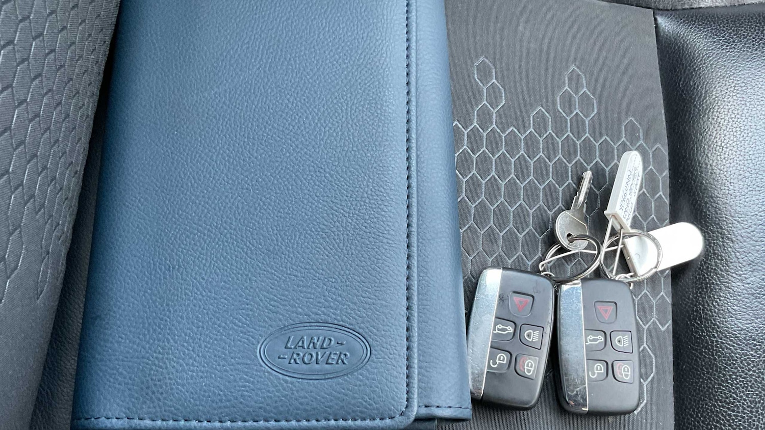 Used Land Rover Discovery Sport 2016 for sale - 77886056: Photo 19