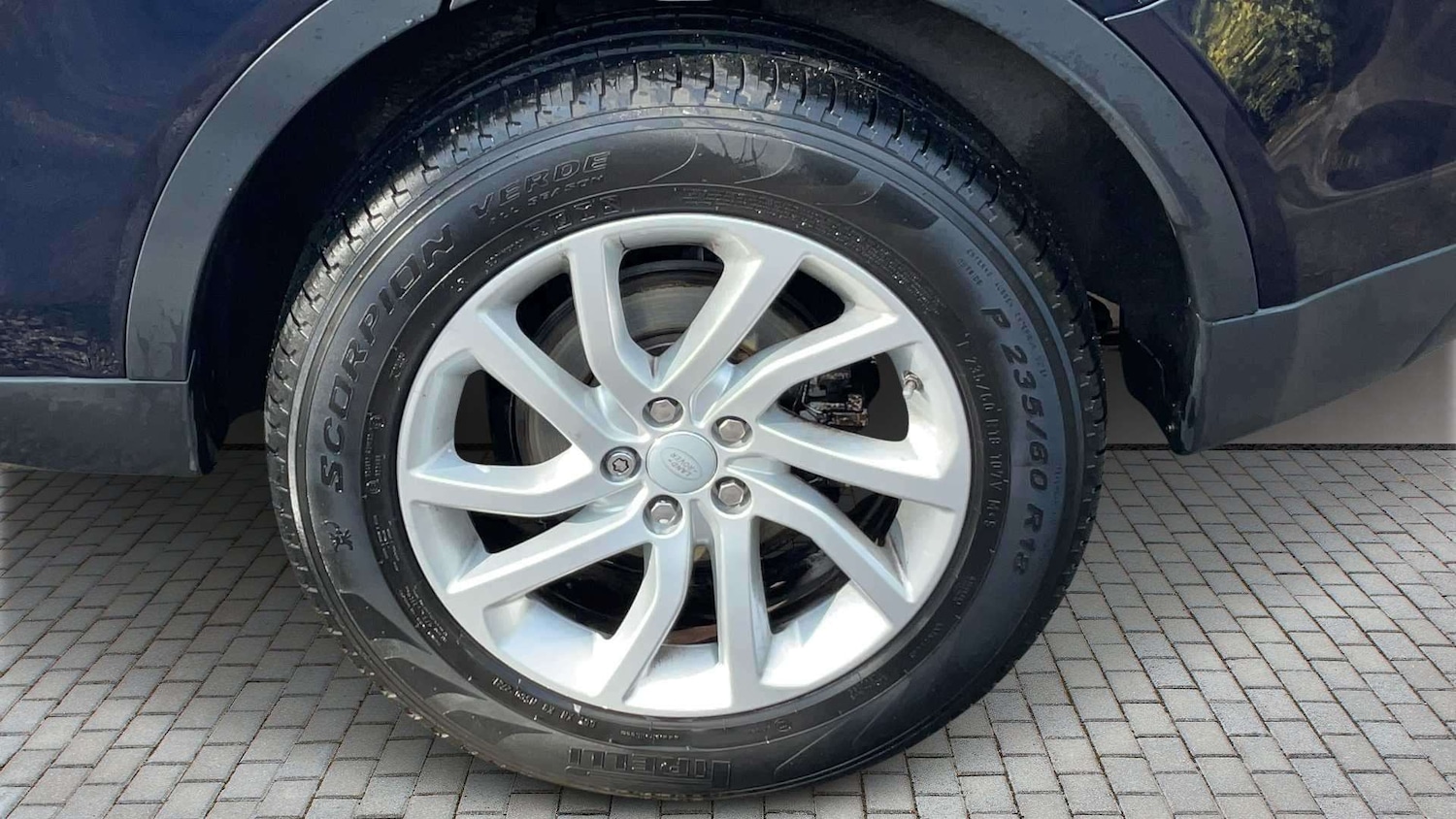 Used Land Rover Discovery Sport 2016 for sale - 77886056: Photo 6