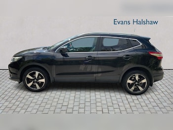 Used Nissan Qashqai 2017 for sale - 79377200: Photo