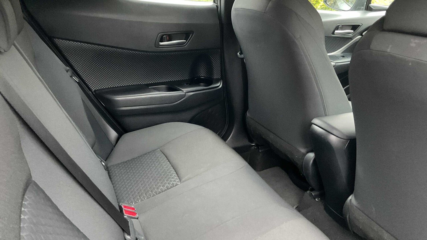 Used Toyota C-HR for sale - 77859501: Photo 12