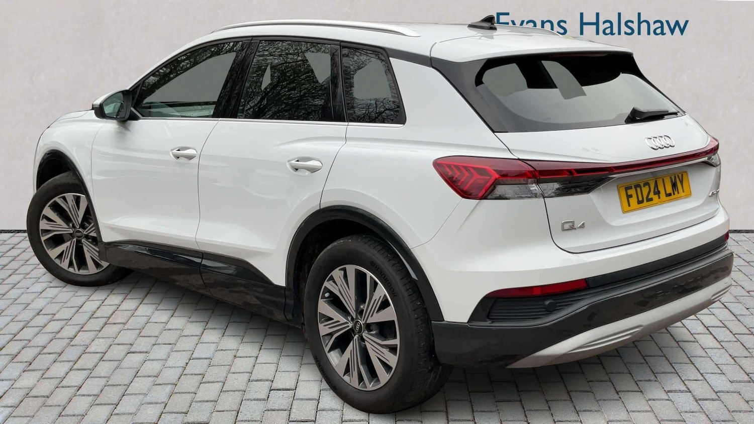 Used Audi Q4 e-tron 2024 for sale - 78104963: Photo 2