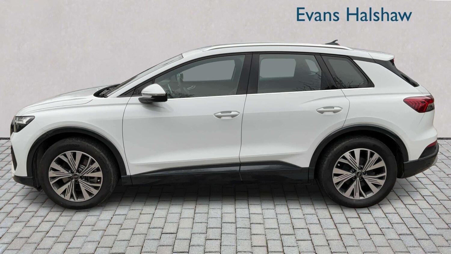 Used Audi Q4 e-tron 2024 for sale - 78104963: Photo 3