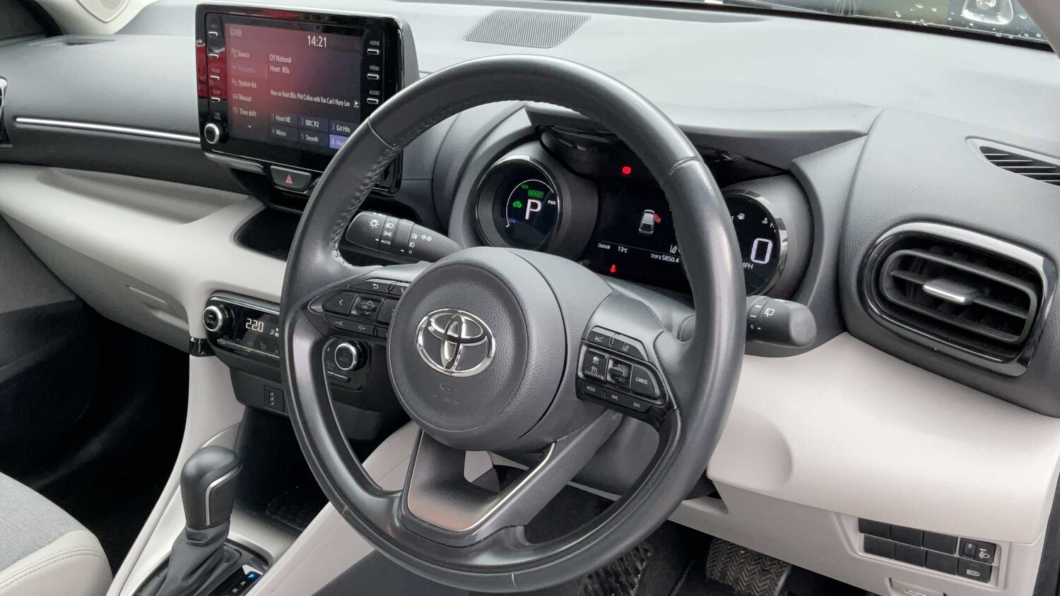 Used Toyota Yaris for sale - 77862026: Photo 8