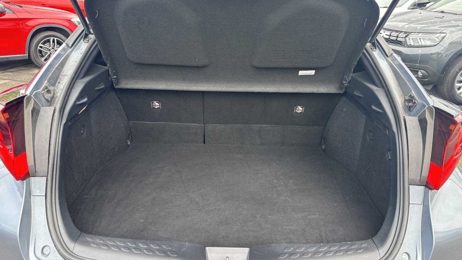 Used Toyota C-HR 2020 for sale - 77894381: Photo 18