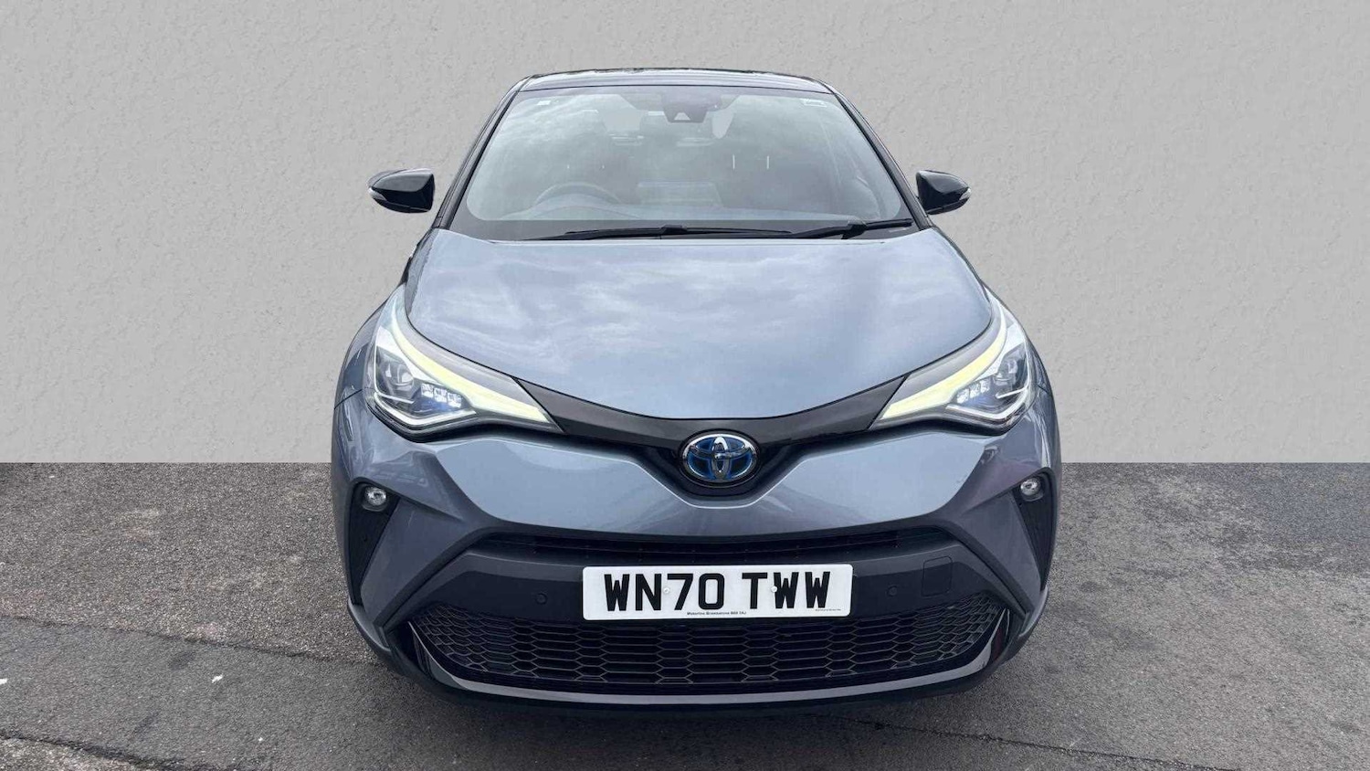 Used Toyota C-HR 2020 for sale - 77894381: Photo 2