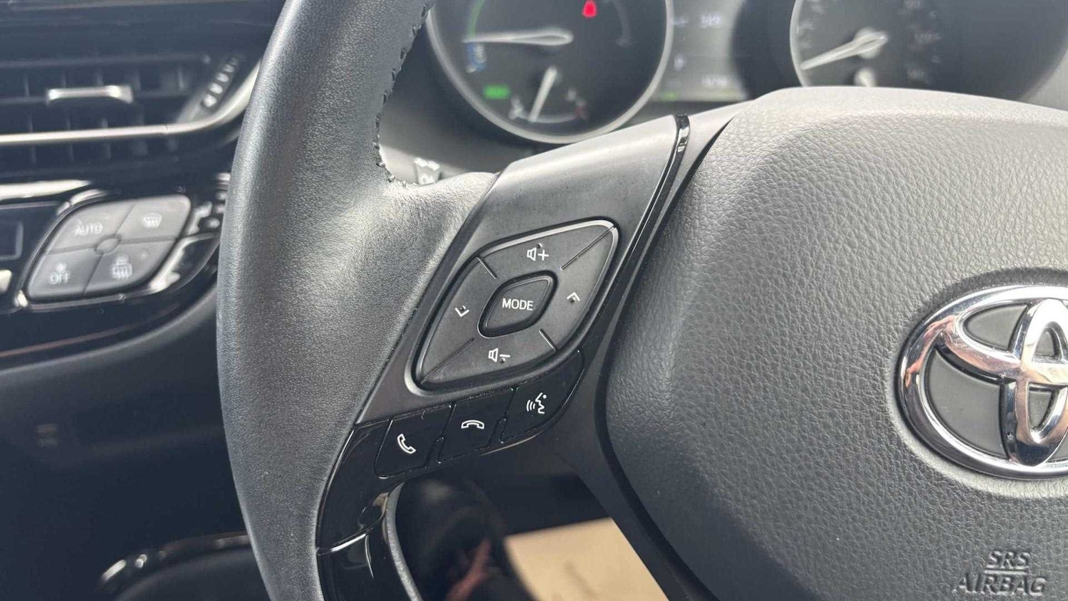 Used Toyota C-HR 2020 for sale - 77894381: Photo 29