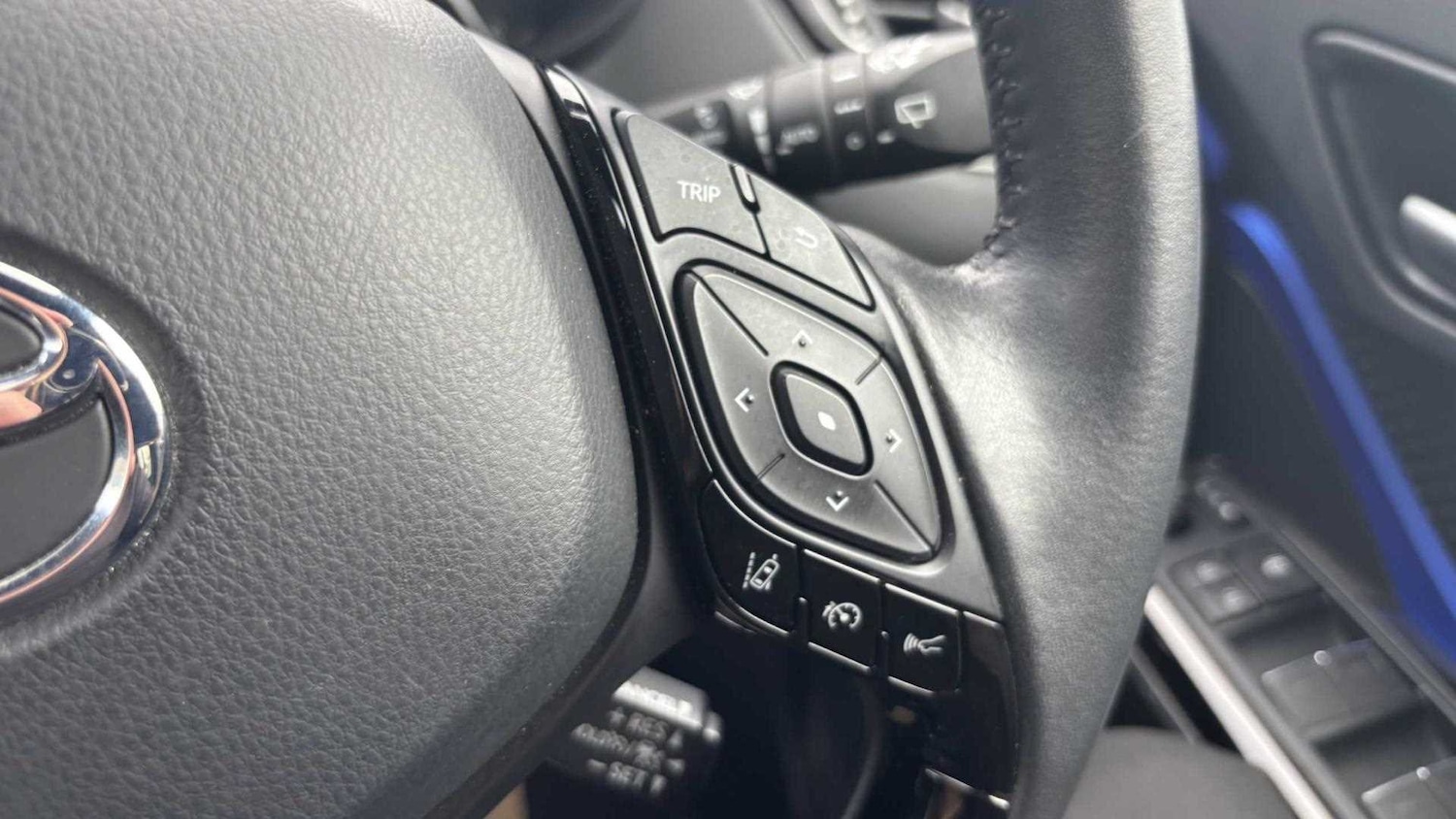 Used Toyota C-HR 2020 for sale - 77894381: Photo 30