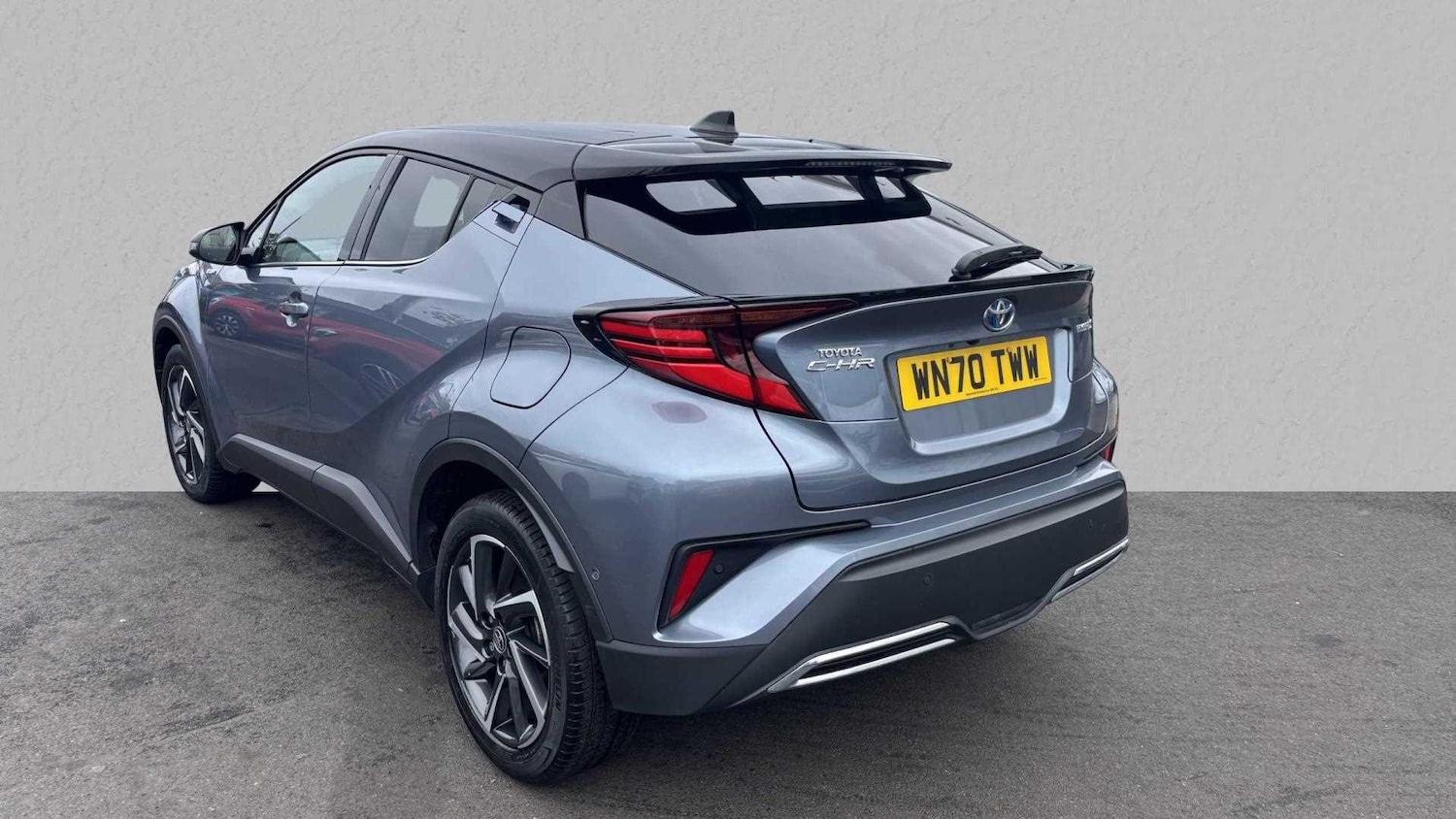 Used Toyota C-HR 2020 for sale - 77894381: Photo 4