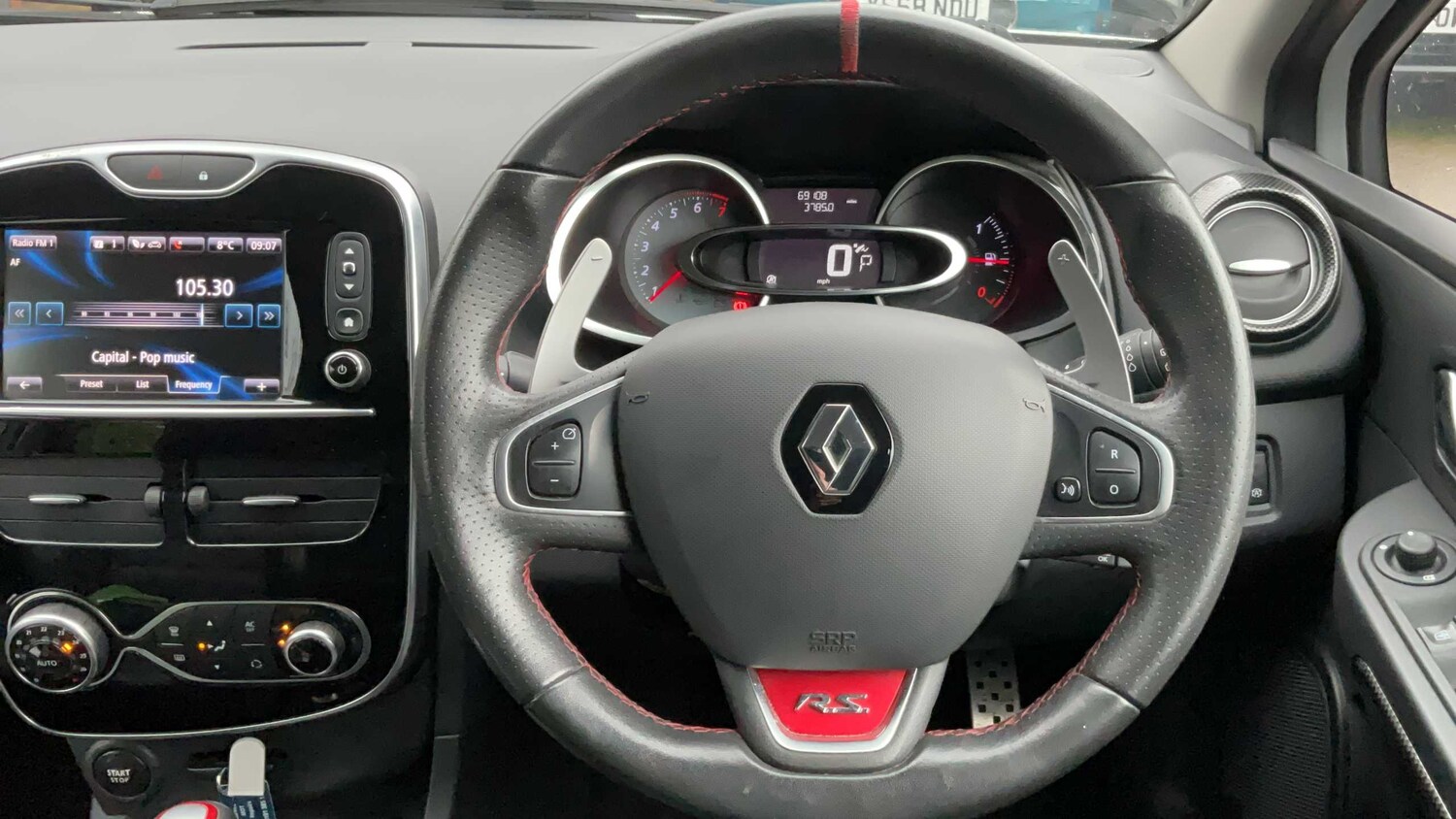 Used Renault Clio 2015 for sale - 77859605: Photo 9
