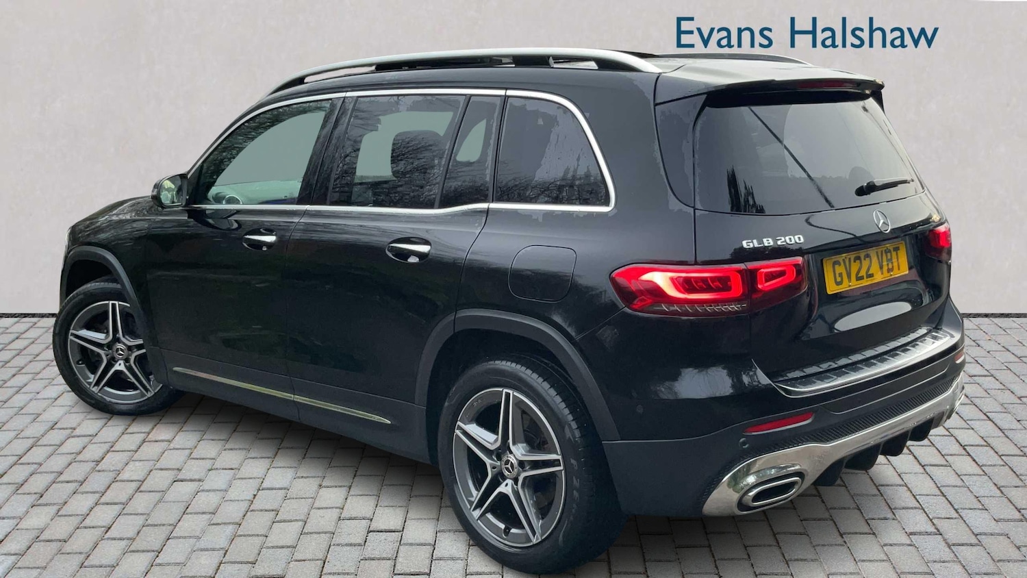 Used Mercedes-Benz GLB 2022 for sale - 77858002: Photo 2