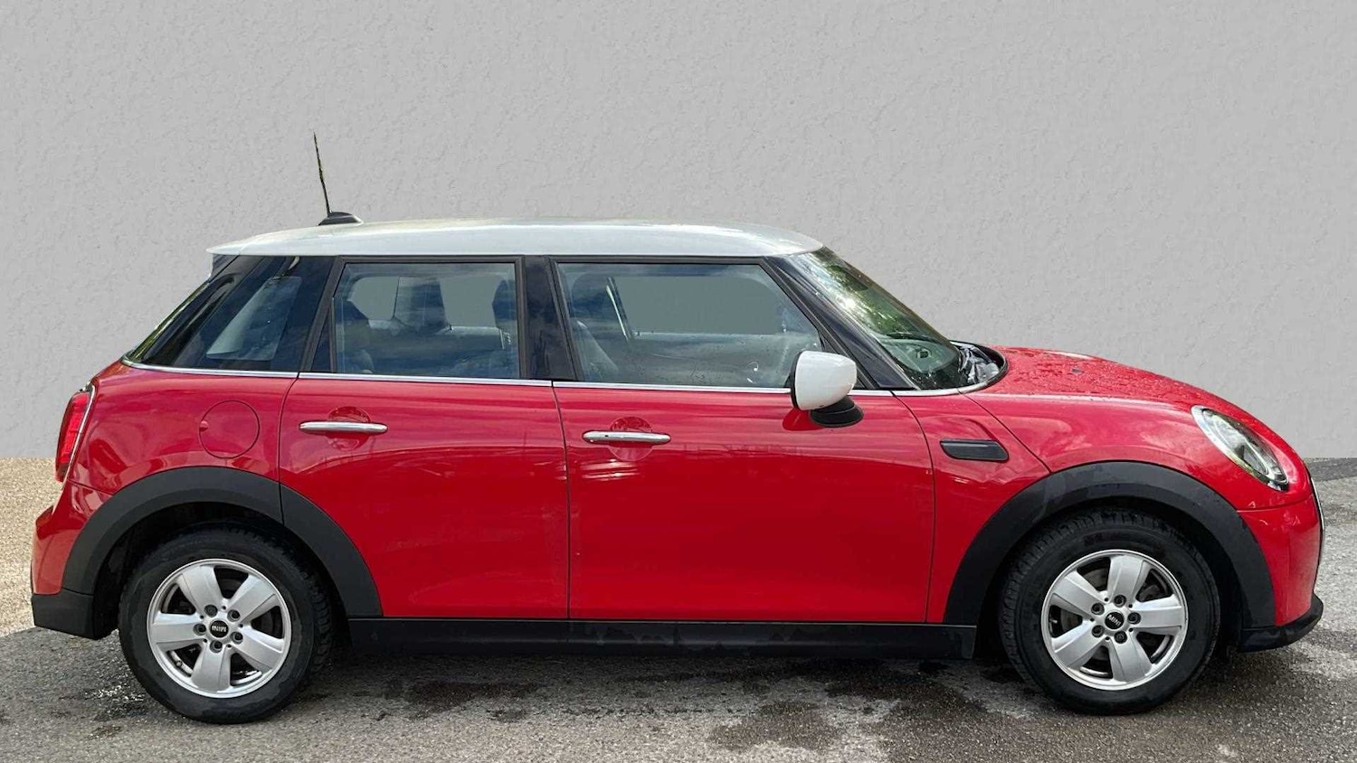 Used MINI Hatch 2022 for sale - 77856402: Photo 5