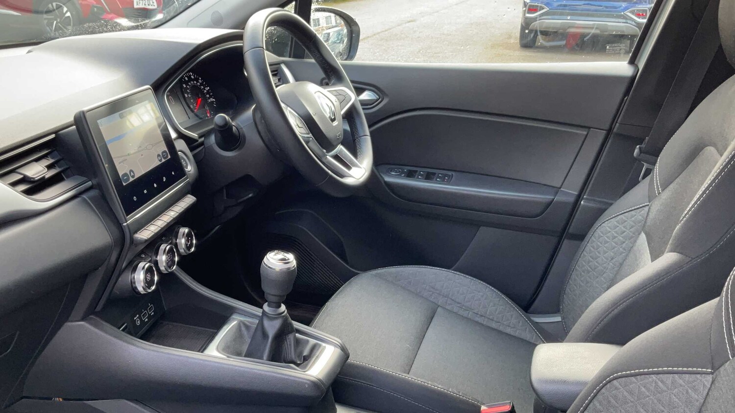 Used Renault Captur 2022 for sale - 77857657: Photo 12