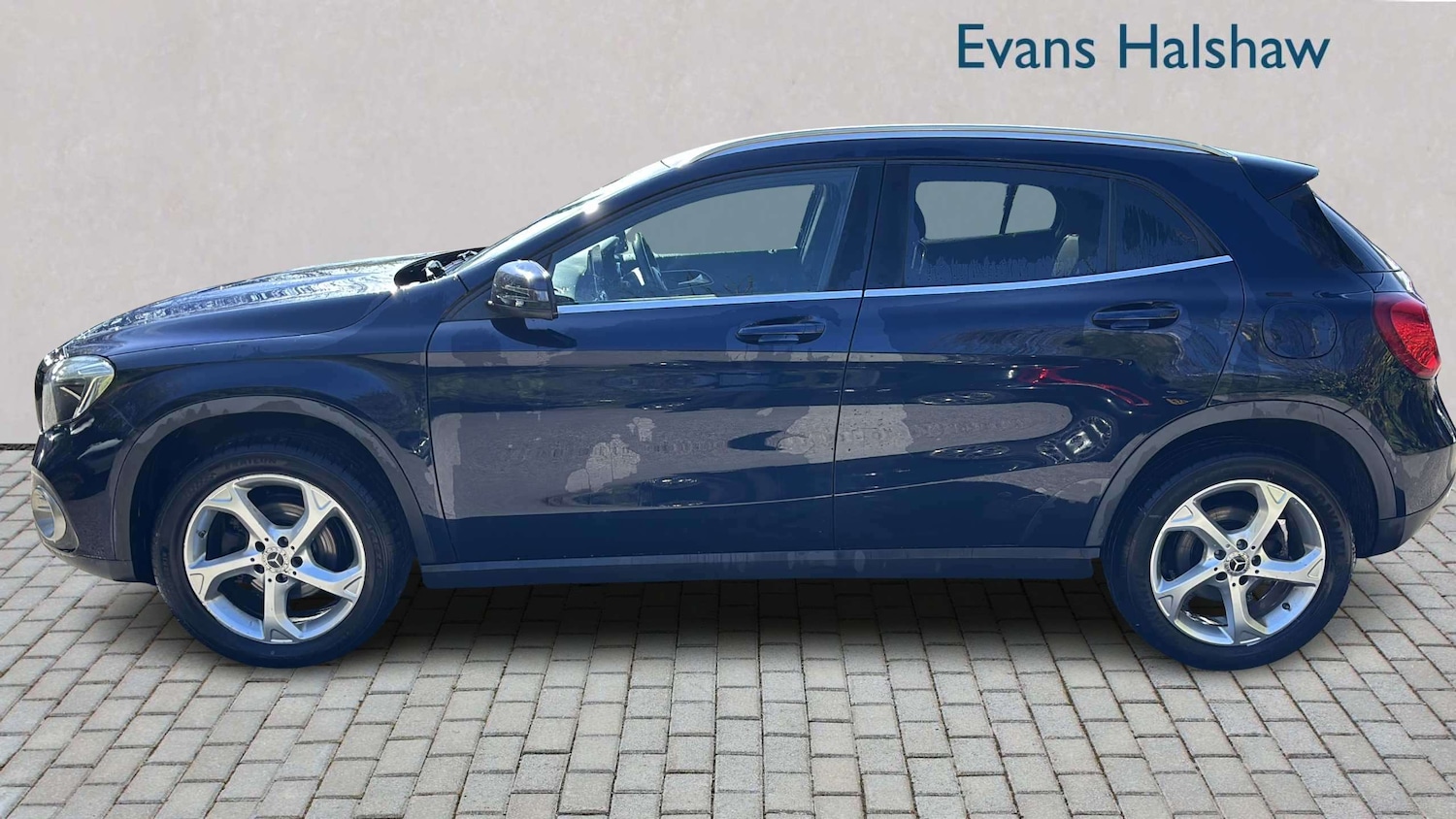 Used Mercedes-Benz GLA 2017 for sale - 78118593: Photo 3