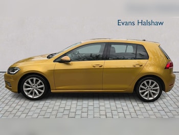 Used Volkswagen Golf 2017 for sale - 78732088: Photo