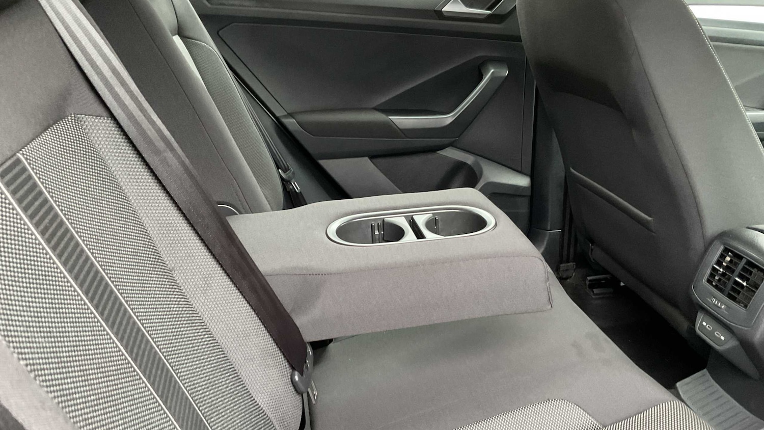 Used Volkswagen T-Roc 2023 for sale - 77960785: Photo 12