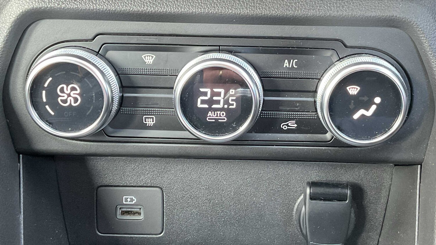 Used Dacia Sandero Stepway 2022 for sale - 77856426: Photo 18