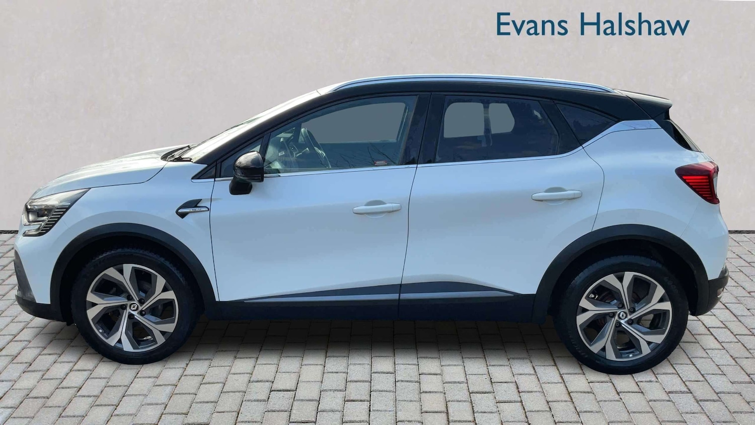 Used Renault Captur 2022 for sale - 77857225: Photo 3